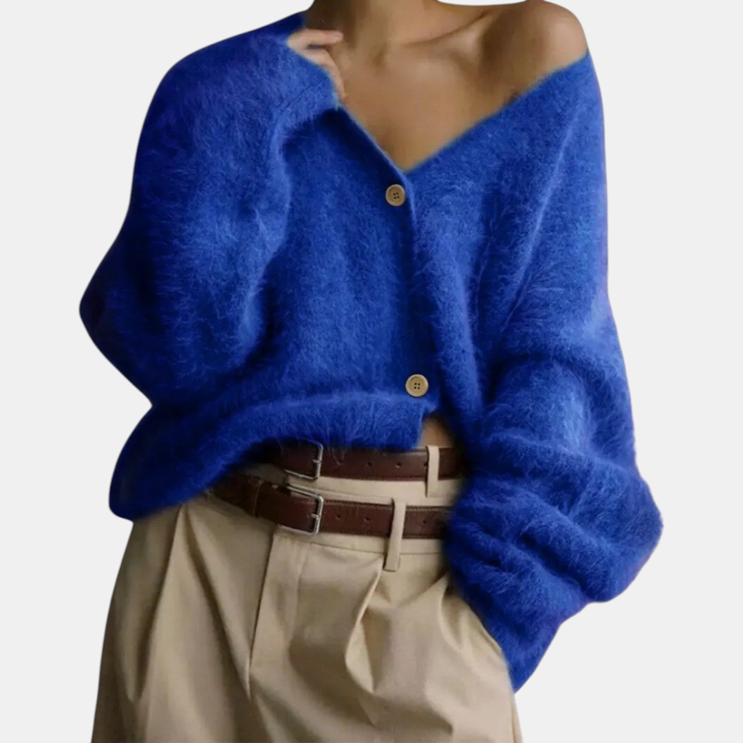 Blue_b0e711d0-7403-43e1-8279-68025a7080de