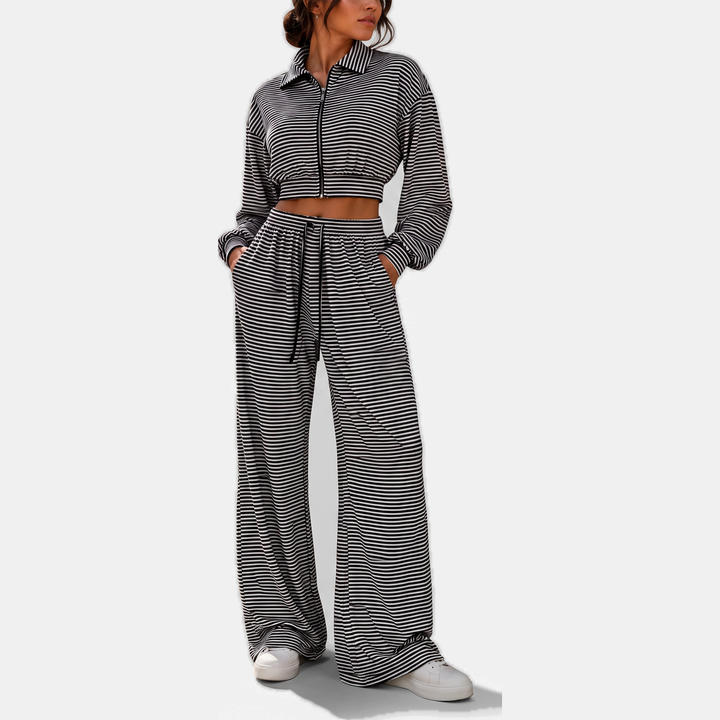 Black_And_White_flat_sq