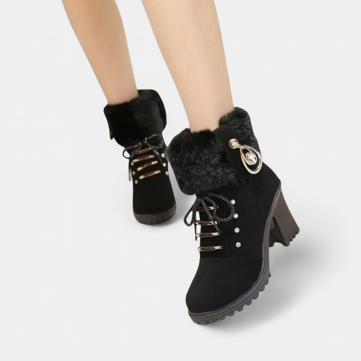 Black_Fur_Cuff_38ea2ab3-a7df-4884-ae16-52ba3a4b4de1