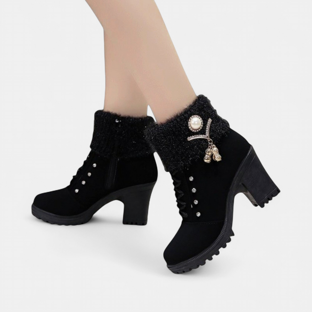 Black_Knit_Cuff_97658463-d502-45f7-82b4-b0f3c35582c4