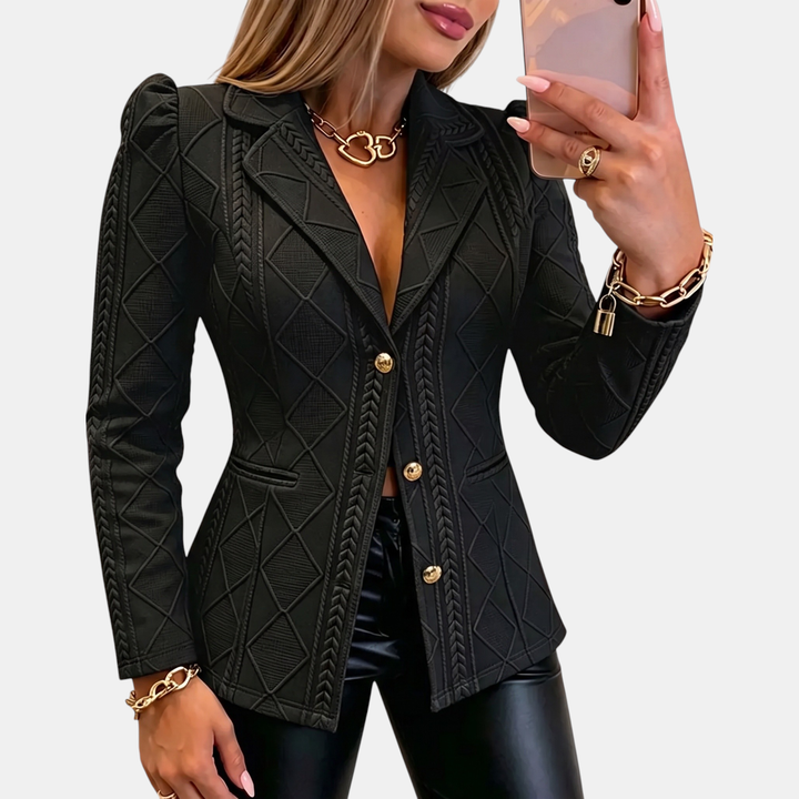 Black_flat_sq_d87211b3-1074-4c4b-9dbf-a35a642e93fa