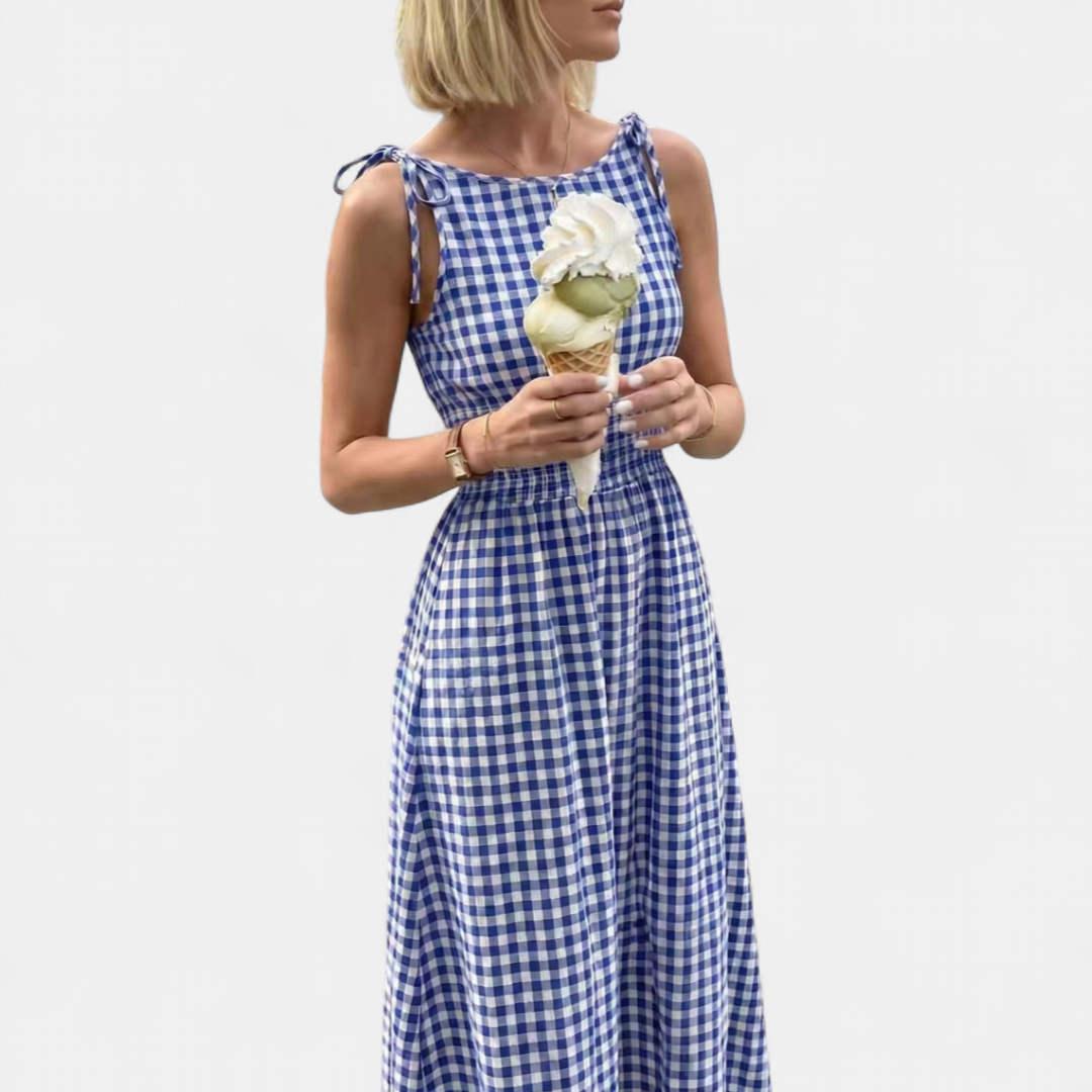 Blue_And_White_pr_14978921-2b55-4385-ac50-05318f145423