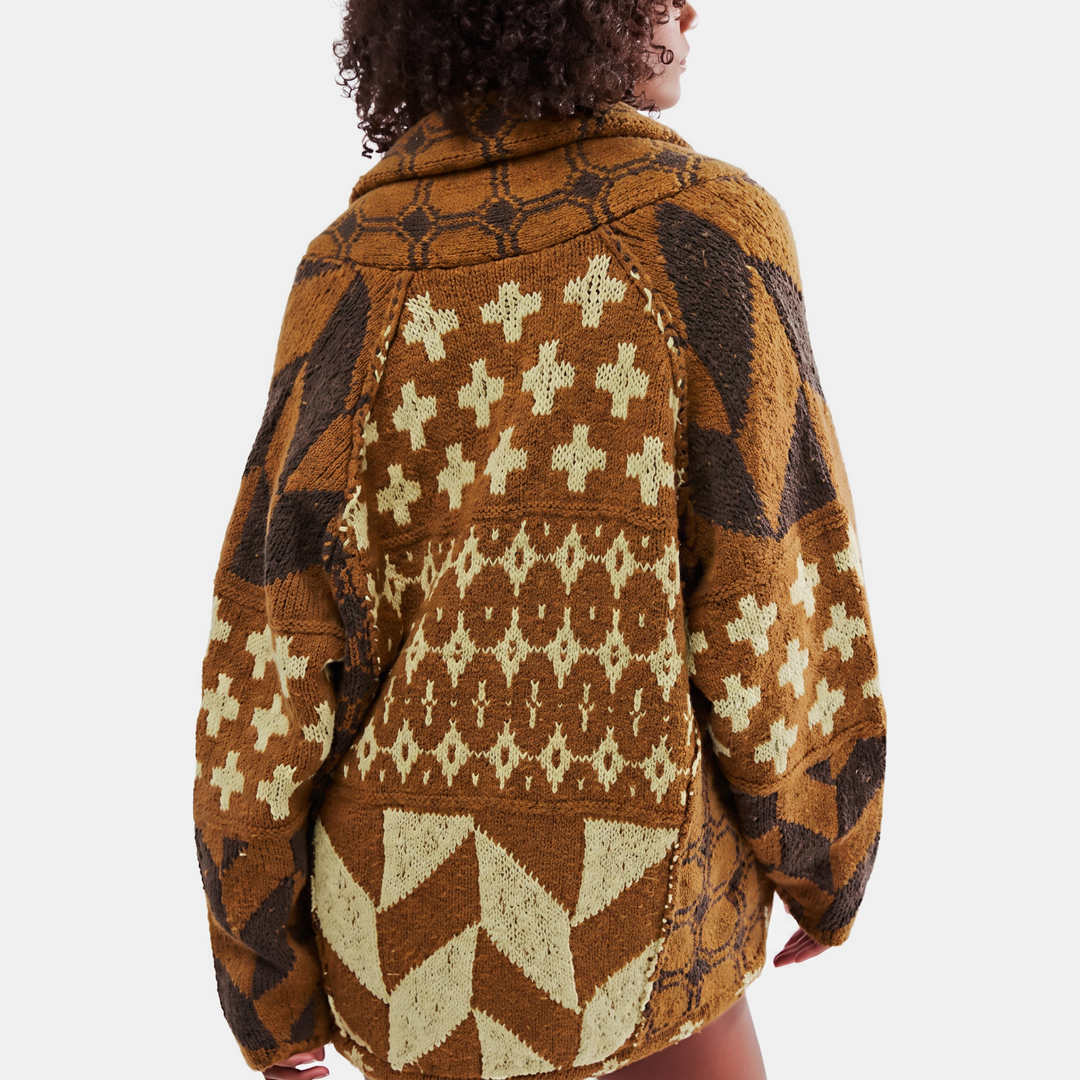 Brown_flat_sq_20258f2c-4624-4b52-970c-ccf87f13cedc