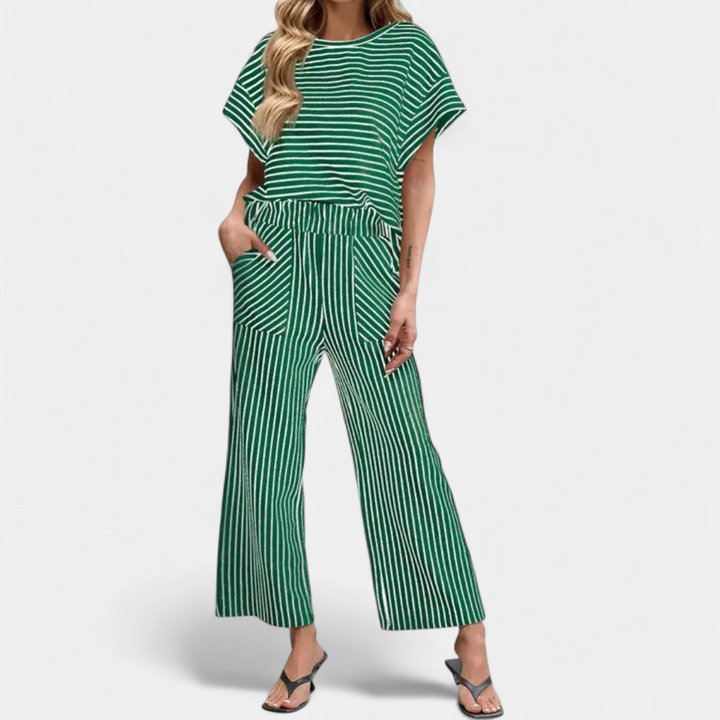 Dark_Green_7a6b98e3-5ff0-4555-aeb2-d448891c66b5