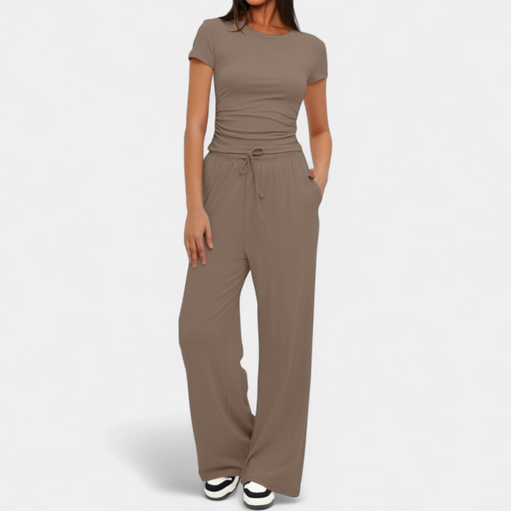 Khaki_d4d52f15-70c2-4578-b00a-824a595dc095
