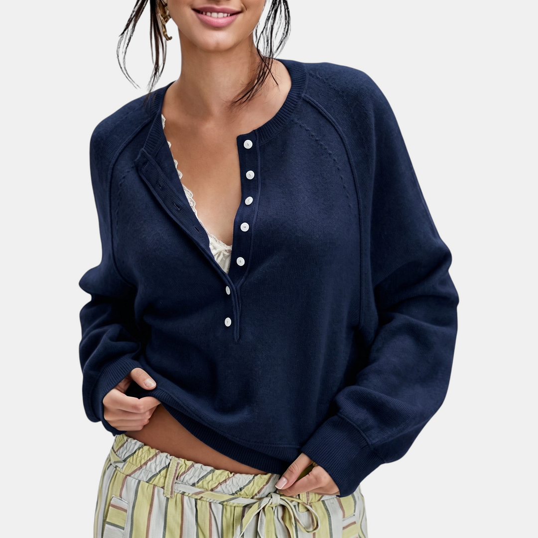 Navy_blue_flat_cfcdeba9-7f2b-4aac-9349-a2adf42b9550