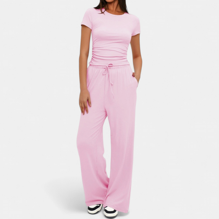 Pink_b233d988-1ab3-47a7-807a-1a9a1cd1534e
