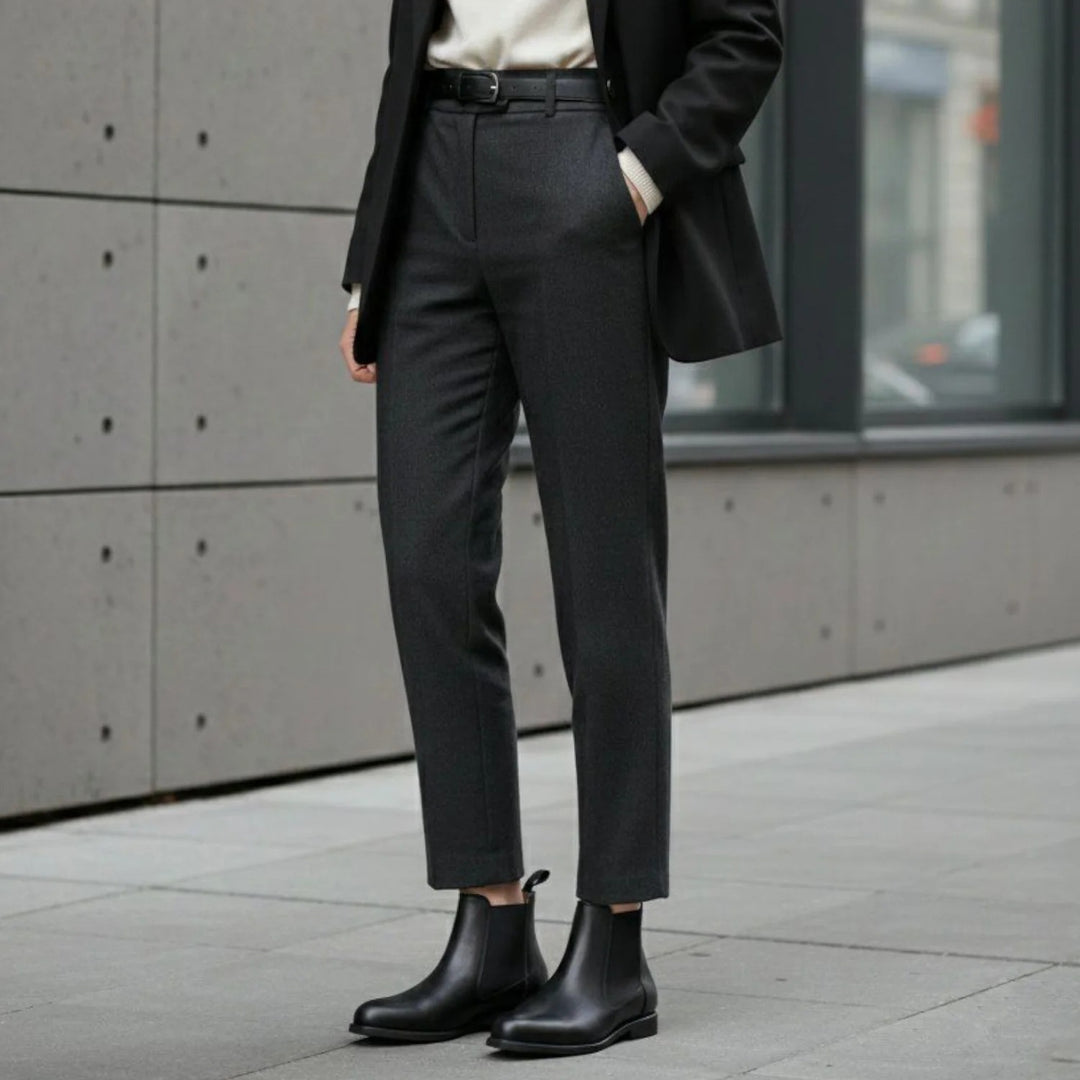 Women's Black Chelsea Boots, Low Block Heel Round Toe Pull Tab